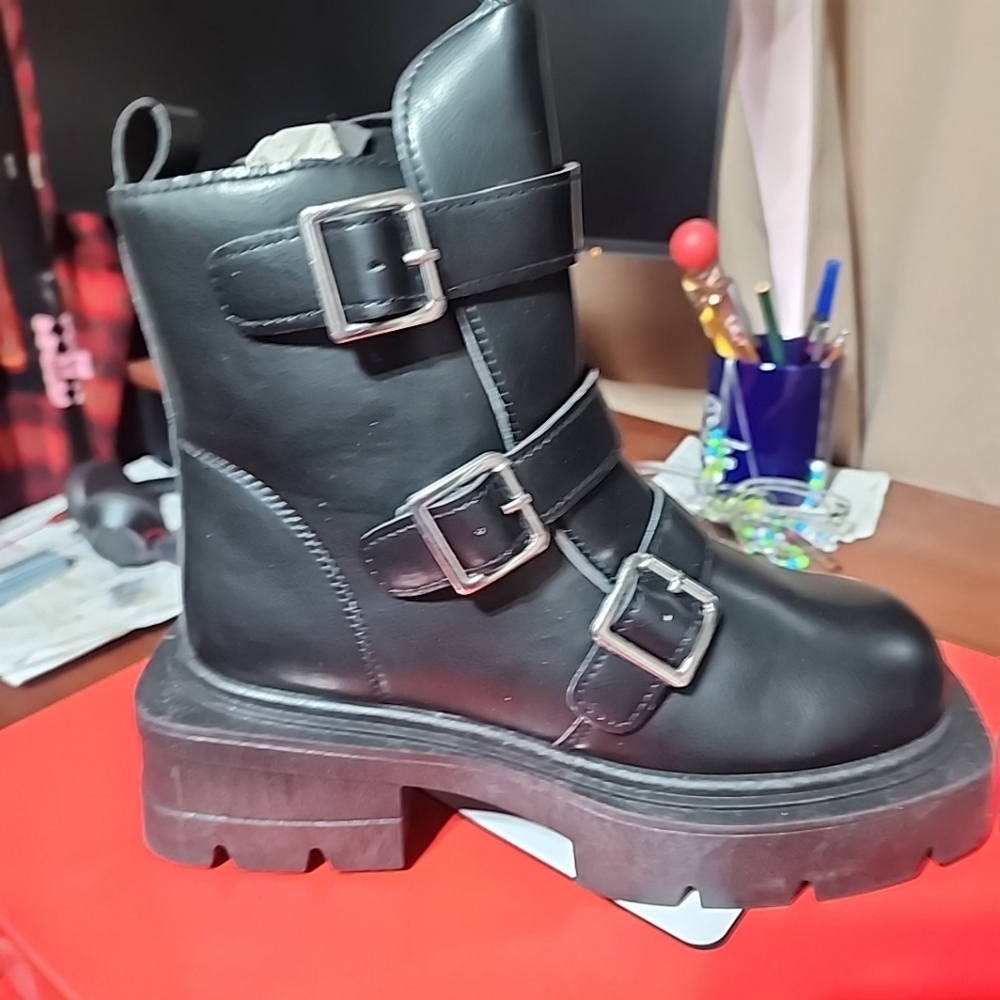 Rouge Combat Emo Thick Sole Combat Boots. Size 7. Brand New In The Box - Picture 4 of 7
